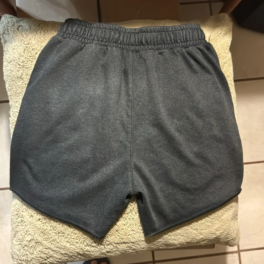 MEN’s JedNorth Vintage Wash Raw Edge 5'' Shorts (SMALL) - Picture 6 of 12